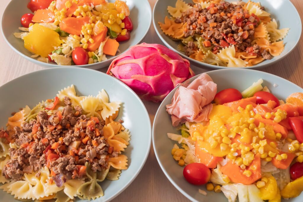 healthy,balanced,diet,with,bowls,of,pasta,,lean,beef,,fresh
